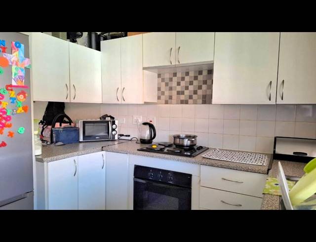 2 BEDROOM APARTMENT FOR SALE IN RAVENSWOOD